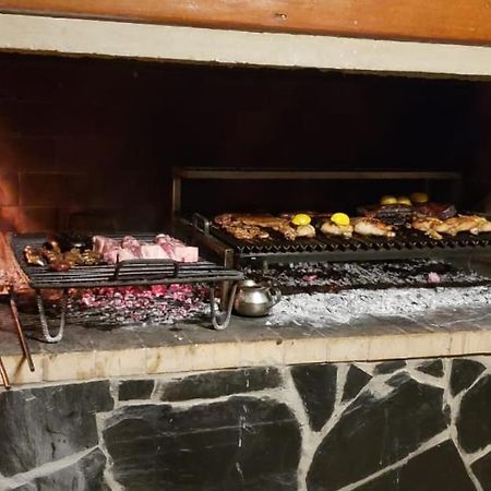 Hotel Caleta Olivia Hueso Per 외부 사진