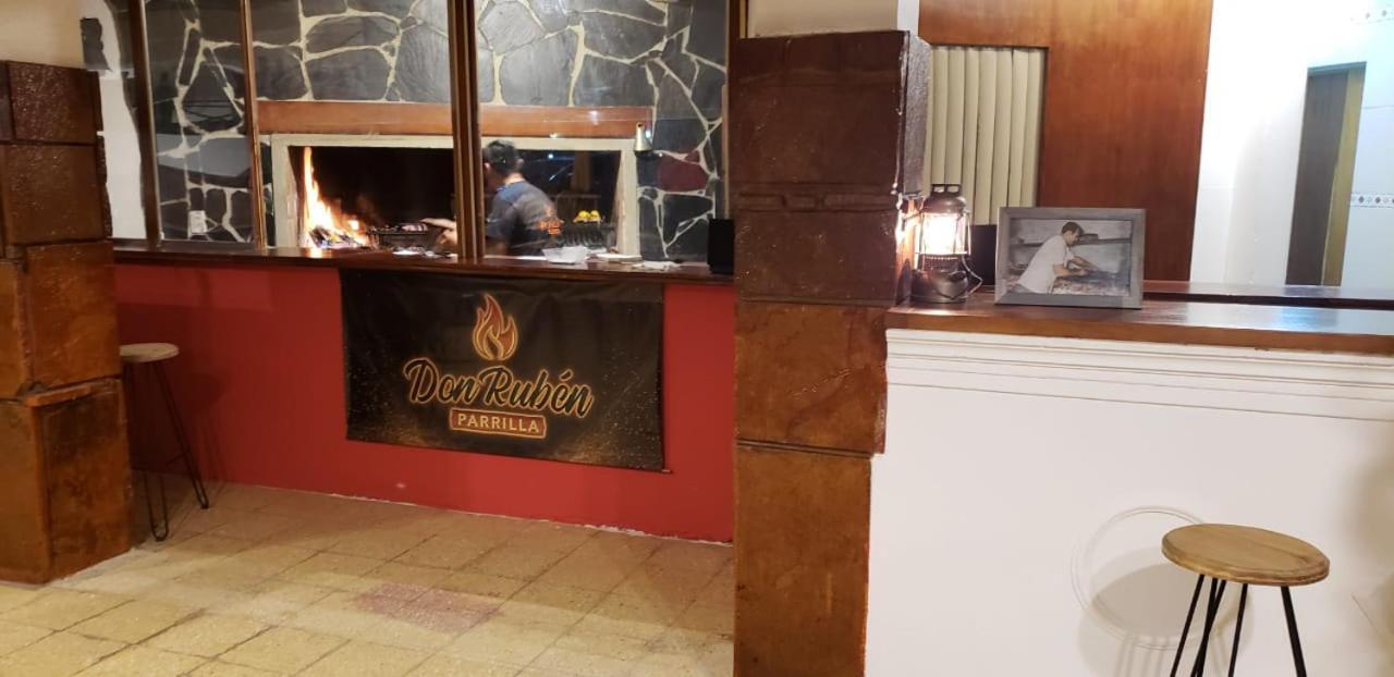 Hotel Caleta Olivia Hueso Per 외부 사진